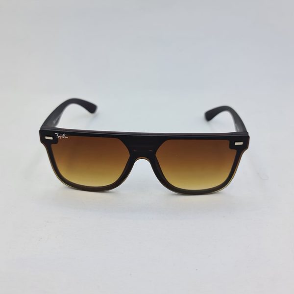 عکس از عینک آفتابی ریبن با عدسی یکسره و اسپرت و 4 پل بینی و فریم قهوه ای مدل 4687