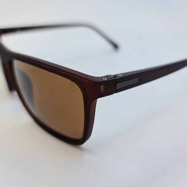 عکس از عینک آفتابی پولاریزه و ضدانعکاس با فریم و لنز قهوه ای oga morel مدل 7902