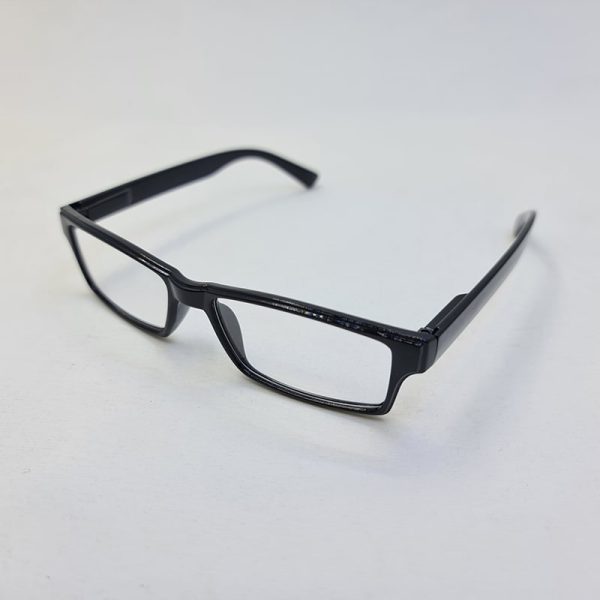 عکس از عینک مطالعه با نمره +3. 00 با فریم مشکی و دسته فنری مدل f28