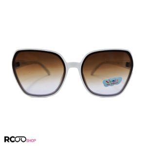 عکس از عینک آفتابی بچگانه با فریم سفید رنگ و عدسی قهوه ای سایه روشن مدل 3091