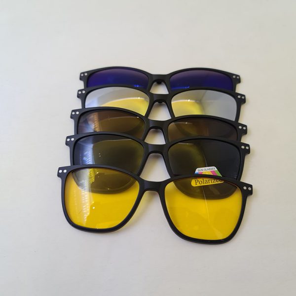 عکس از فریم عینک 5 کاوره مربعی شکل با فریم مشکی رنگ با دسته فنری مدل tr2360