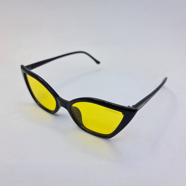 عکس از عینک شب گربه ای برند شنل با فریم مشکی رنگ و لنز زرد مدل g1001