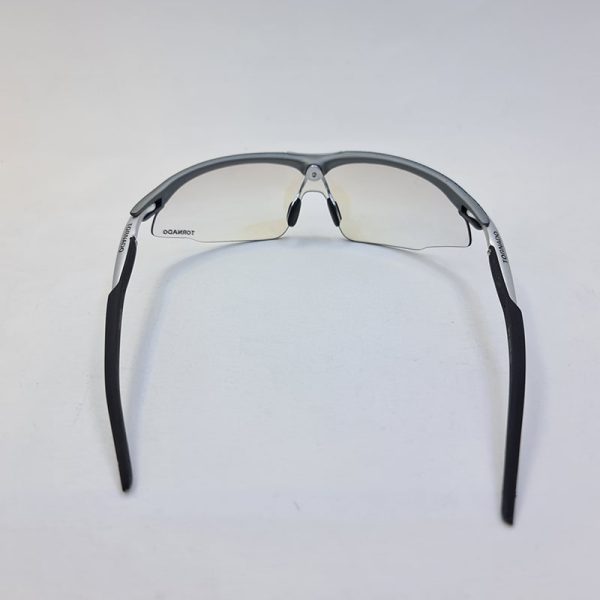 عکس از عینک آفتابی ورزشی نیم فریم با عدسی بی رنگ و فتوکرومیک مدل tp83997a