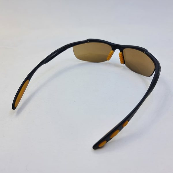 عکس از عینک ورزشی نیم فریم با فریم مشکی و عدسی قهوه ای tornado مدل tp801050
