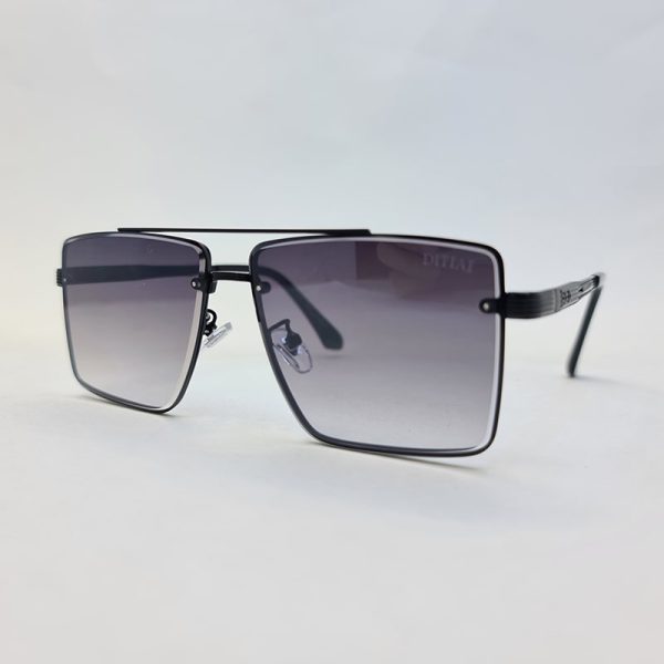 عکس از عینک آفتابی ditiai با فریم مشکی رنگ و مربعی و عدسی دودی مدل 9683