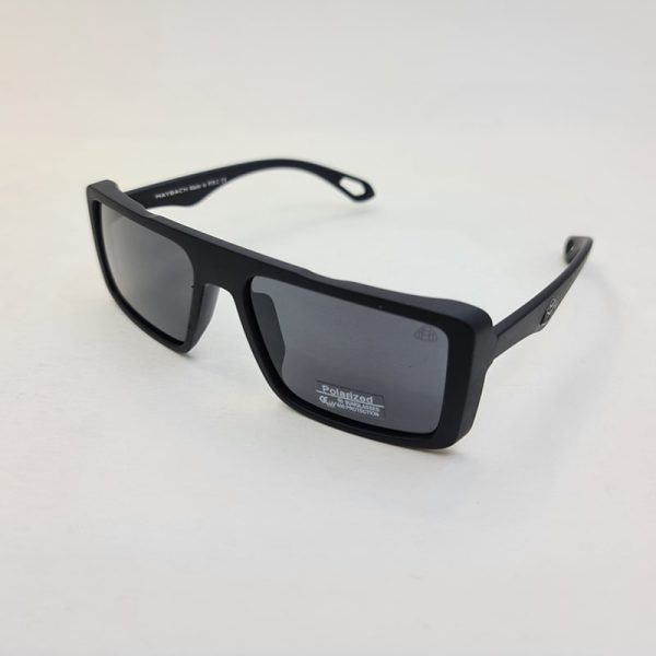 عکس از عینک آفتابی پلاریزه با فریم مستطیلی و مشکی رنگ مات برند میباخ مدل d22810p