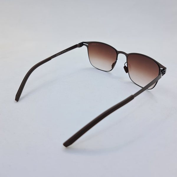عکس از عینک آفتابی ایس برلین مربعی شکل و قهوه ای رنگ و عدسی سایه روشن مدل ps18008