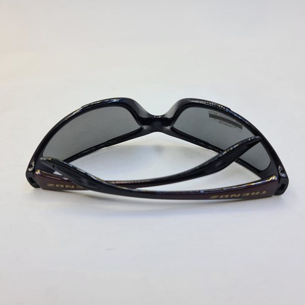 عکس از عینک ورزشی پلار با فریم زرشکی و عدسی دودی تیره trendz مدل tz010