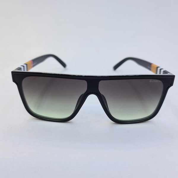 عکس از عینک آفتابی مردانه با فریم مشکی و ysl و عدسی سبز باربری مدل 4239