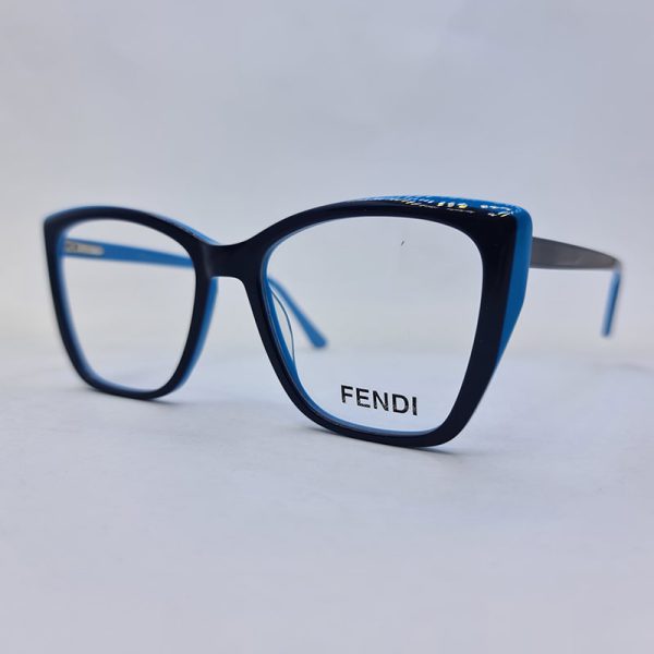 عکس از فریم عینک طبی گربه ای شکل با رنگ آبی برند فندی مدل ag98057