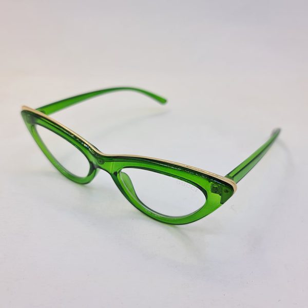 عکس از فریم عینک طبی گربه ای با رنگ سبز و طلایی برند گوچی مدل g10a