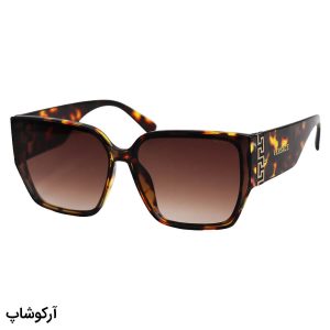 عکس از عینک آفتابی زنانه ورساچه با فریم گربه‌ای، رنگ هاوانا، سایز بزرگ، دسته پهن و لنز قهوه‌ای هایلایت مدل 6851