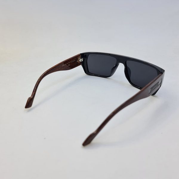 Black rectangular frame and brown wooden handle and dark uv protection polorized lens ferrari sunglasses model 3002 bn 8