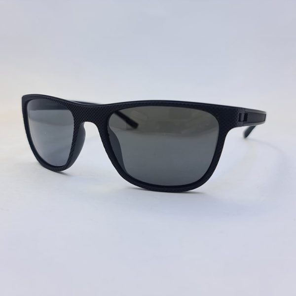 عکس از عینک آفتابی اوگا مورل با فریم مستطیلی، عدسی پلاریزه و آنتی رفلکس مدل 7907