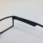 عکس از عینک طبی دور بین با نمره -1.50 و فریم مستطیلی شکل و مشکی رنگ مدل 24