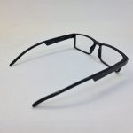 عکس از عینک طبی دور بین با نمره -1.50 و فریم مستطیلی شکل و مشکی رنگ مدل 24