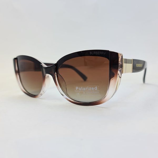 عکس از عینک آفتابی پلاریزه بوربری با فریم قهوه ای و گربه ای و عدسی سایه روشن مدل p6814