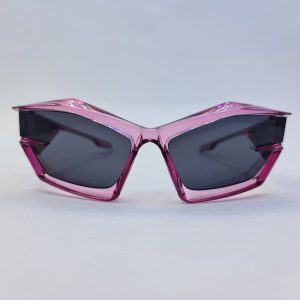 عکس از عینک آفتابی فانتزی PRADA با عدسی تیره و فریم صورتی رنگ مدل LH068