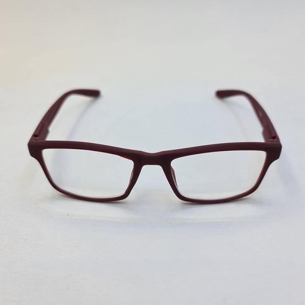 عکس از عینک مطالعه نزدیک بین با فریم زرشکی، مخملی و دسته فنری مدل 5022