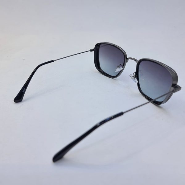 عکس از عینک آفتابی با فریم نوک مدادی و لنز دودی سایه روشن دیتیای مدل 9537