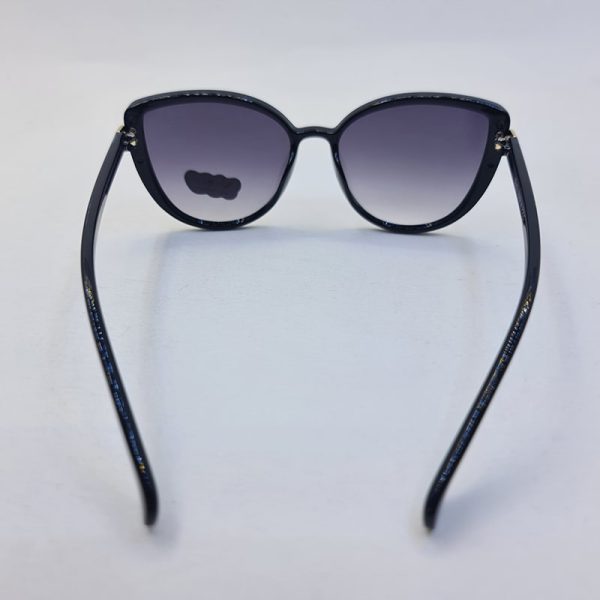 عکس از عینک آفتابی بچگانه با فریم گربه ای، مشکی و لنز دودی سایه روشن مدل 3099