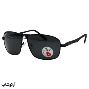 عکس از عینک آفتابی Ray-Ban با فریم مستطیلی، مشکی رنگ، دسته فنری و لنز دودی و پلاریزه مدل P3001