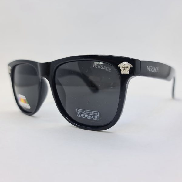 عکس از عینک آفتابی پلاریزه ویفرر و مشکی رنگ ورساچه با عدسی دودی مدل pz668
