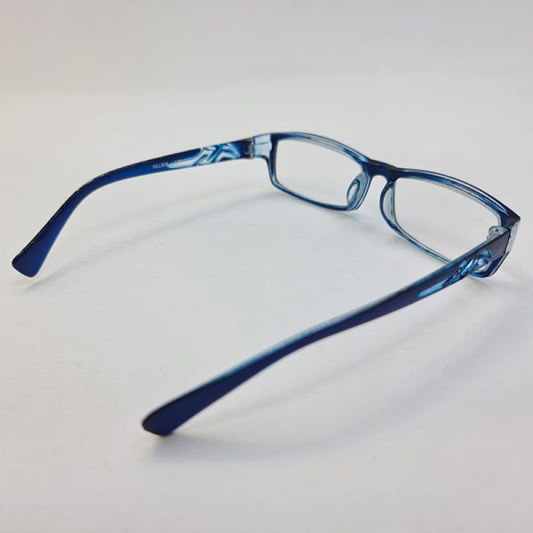 عکس از عینک مطالعه نمره +3. 00 با فریم آبی و مستطیلی شکل مدل hll808