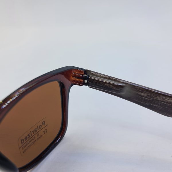 عکس از عینک آفتابی مربعی شکل و قهوه ای رنگ پلار اسپرت با لنز پلاریزه مدل p559