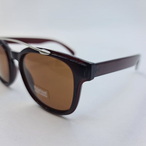 عکس از عینک آفتابی پلاریزه مربعی و قهوه ای با دو پل بینی پلار اسپرت مدل p805