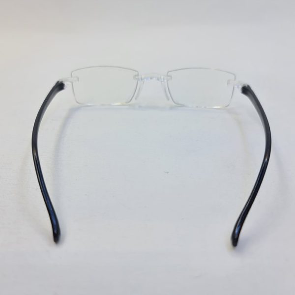 عکس از عینک مطالعه نمره +1. 50 فریم لس با لنز بلوکات و دسته مشکی مدل pd62