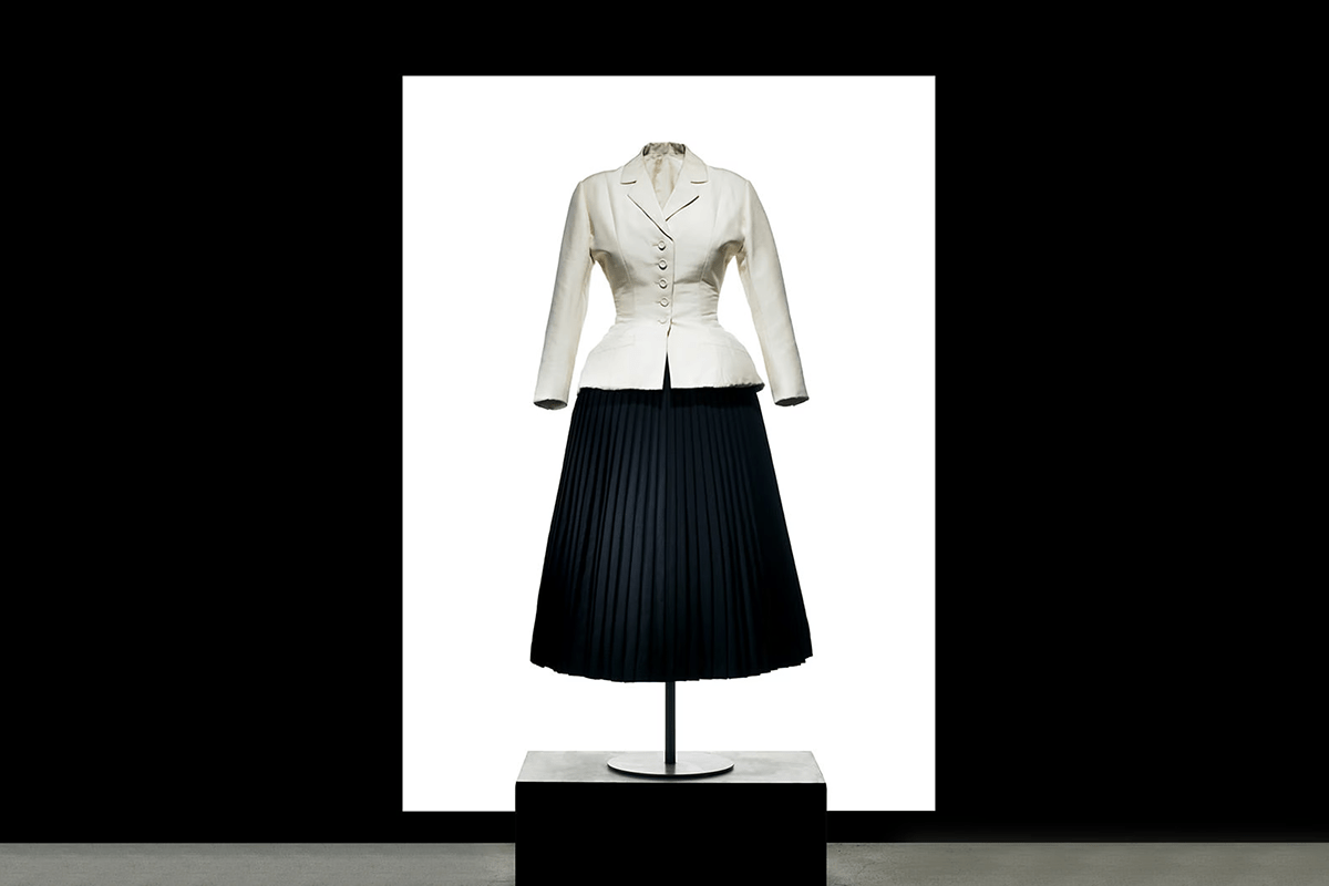 معرفی لباس "نیو لوک" (new look) در سال 1947