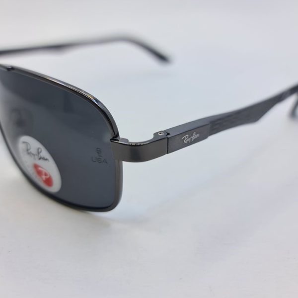عکس از عینک آفتابی ری بن با فریم مستطیلی و نوک مدادی و لنز پلار مدل p2018