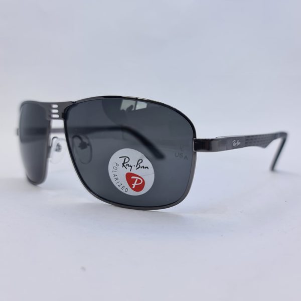 عکس از عینک آفتابی پلاریزه ری بن با فریم مستطیلی و نوک مدادی و دسته فنری مدل p3001