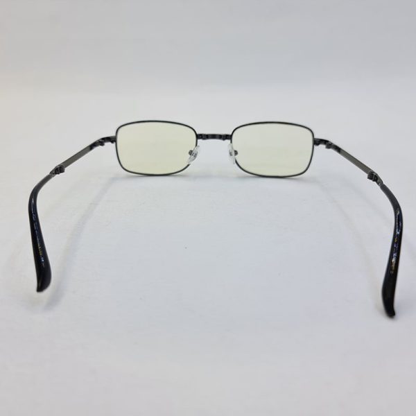 عکس از عینک مطالعه تاشو آنتی رفلکس با نمره +0. 75 نزدیک بین به همراه کیف مدل pd62