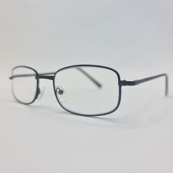 عکس از عینک مطالعه نمره +1. 00 نزدیک بین با فریم فلزی، مستطیلی و مشکی مدل 510