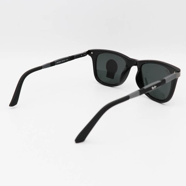عکس از عینک آفتابی ویفرر با فریم مشکی، دسته فنری، لنز سنگ و دودی ریبن مدل 8602