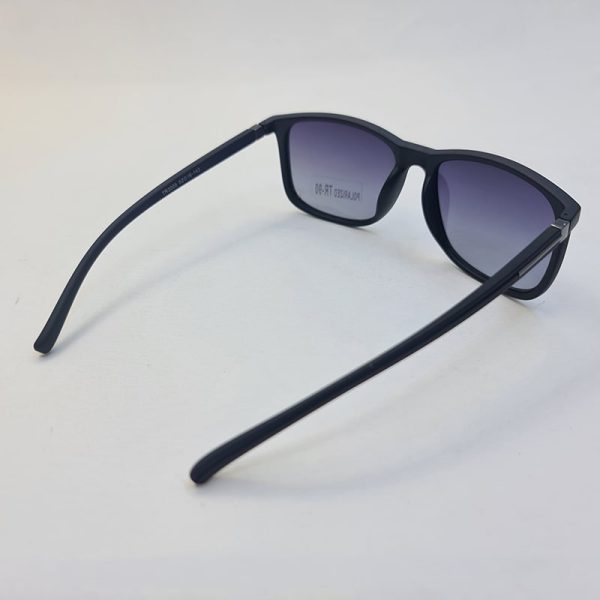 عکس از عینک آفتابی ویفرر با فریم مشکی رنگ، tr90 و لنز پلاریزه مدل tr3009