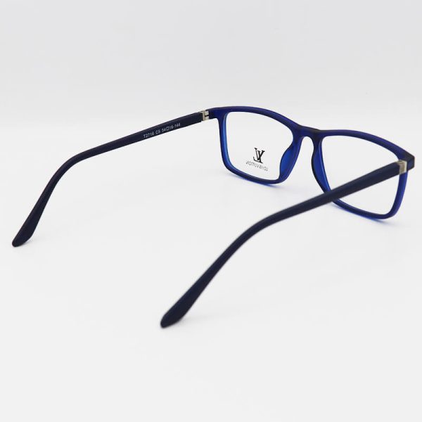 عکس از عینک طبی تی آر 90 با فریم سرمه ای رنگ، مستطیلی و دسته فنری مدل t2716