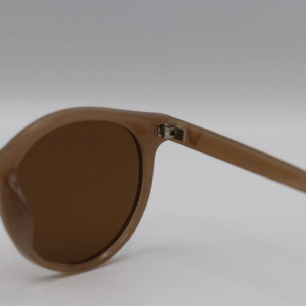 عکس از عینک آفتابی با فریم گرد، قهوه ای رنگ و لنز قهوه ای تیره vintage مدل z3289