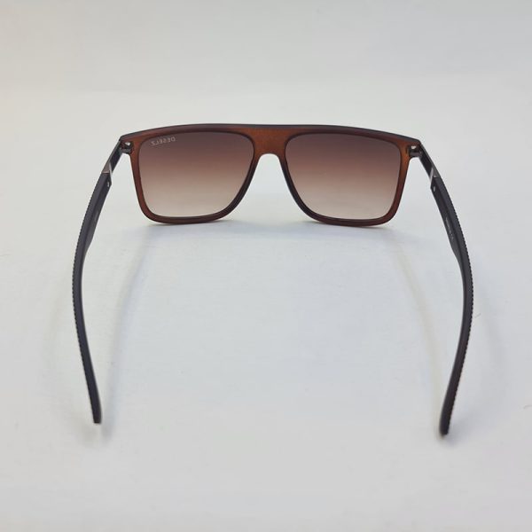 عکس از عینک آفتابی با فریم مربعی شکل، قهوه ای و لنز قهوه ای deselz مدل 98008