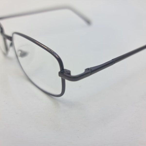 عکس از عینک مطالعه نزدیک بین با فریم فلزی، مستطیلی و مسی مدل lh909