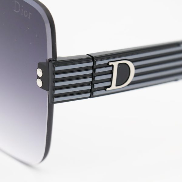 عکس از عینک آفتابی زنانه فریم‌لس با دسته مشکی و لنز سایه روشن dior مدل d2328