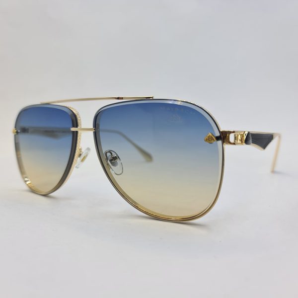 عکس از عینک آفتابی طلایی maybach با فریم فلزی و خلبانی و لنز دو رنگ مدل 63089