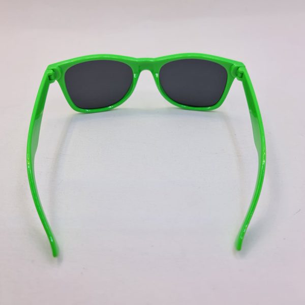 عکس از عینک آفتابی ساحلی با فریم ویفرر و سبز رنگ مدل sp32276