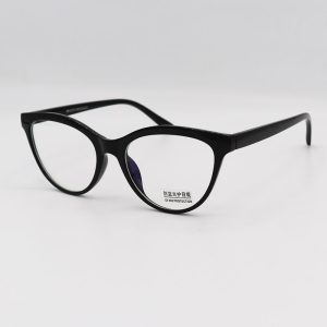 عکس از عینک بلوکات با فریم رنگ مشکی، کائوچو و گربه ای برند Moscot مدل 28025
