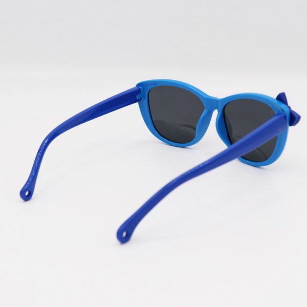 عکس از عینک آفتابی پلاریزه بچه گانه با فریم گربه ای، پاپیون دار و آبی مدل 8198