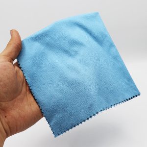 عکس از دستمال عینک نانو سایز بزرگ، رنگ آبی (30*30) برای پاک کردن لنز مدل 992257
