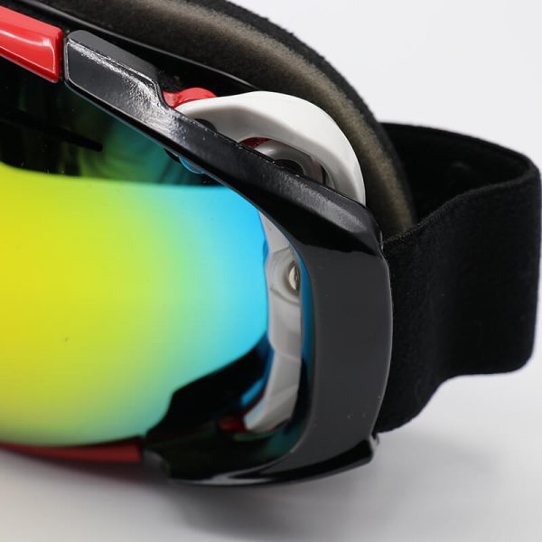 عکس از عینک اسکی و اسنوبرد با عدسی آینه ای، بند مشکی و فریم قرمز مدل b2220
