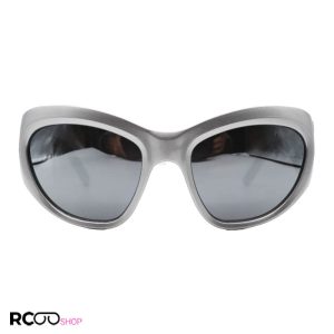 عکس از عینک آفتابی فانتزی پرادا با فریم نقره ای رنگ و عدسی آینه ای مدل w68102